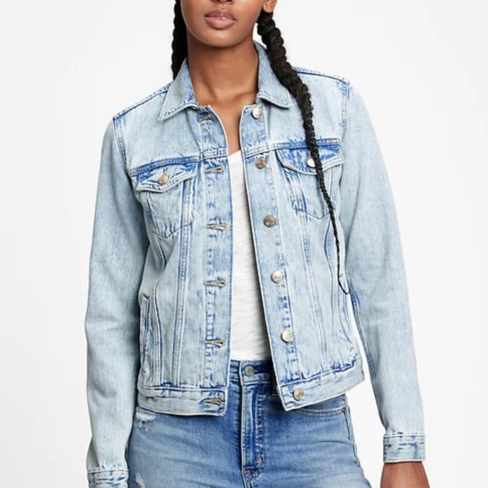 NWT Gap Icon Denim Jacket (S)